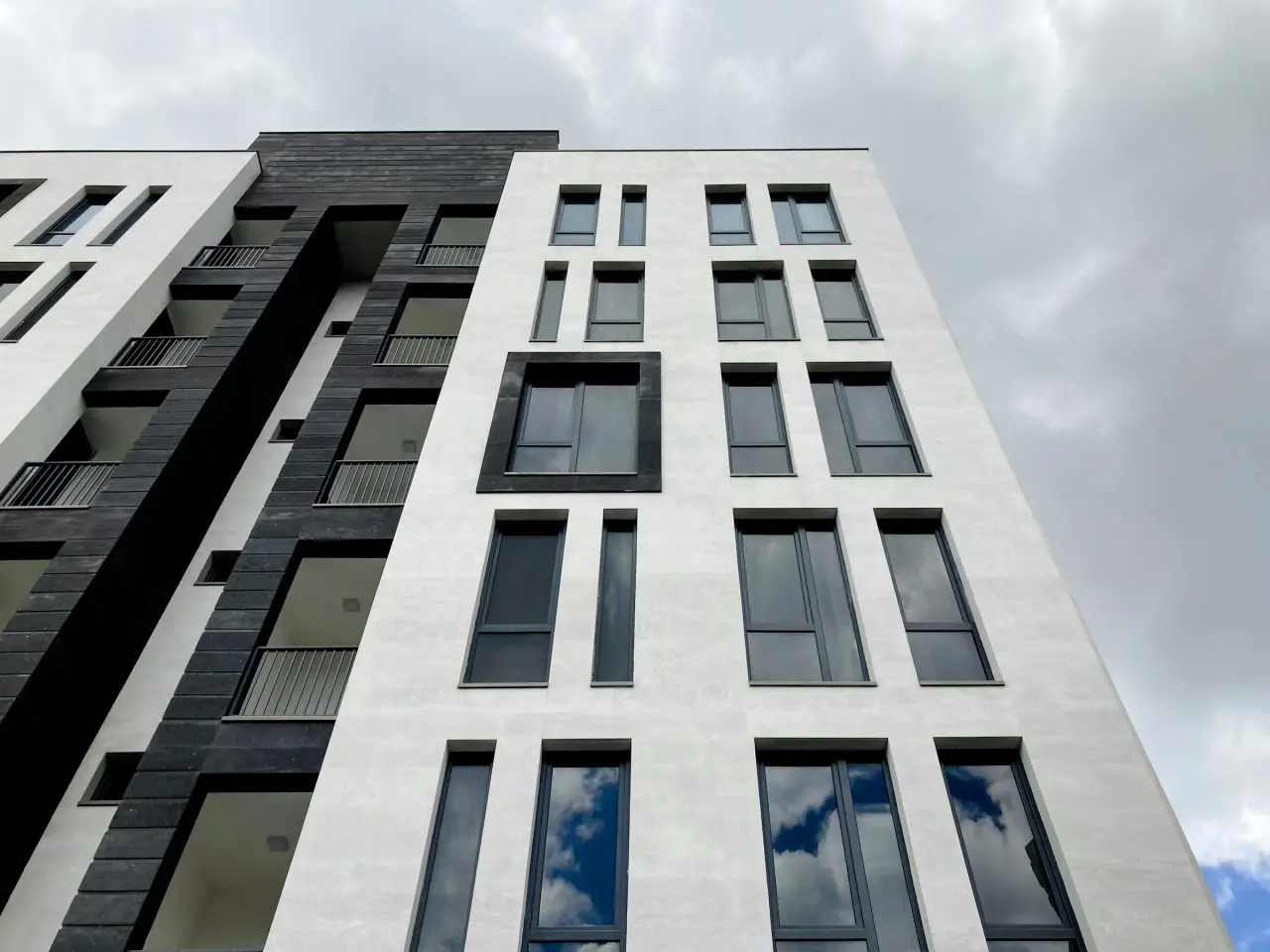Kartal Konutları: Blok cephesi ve pencere düzeni